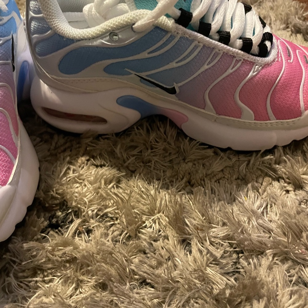 Nike Air Pastel Gradient Sneakers - Picture 2 of 3